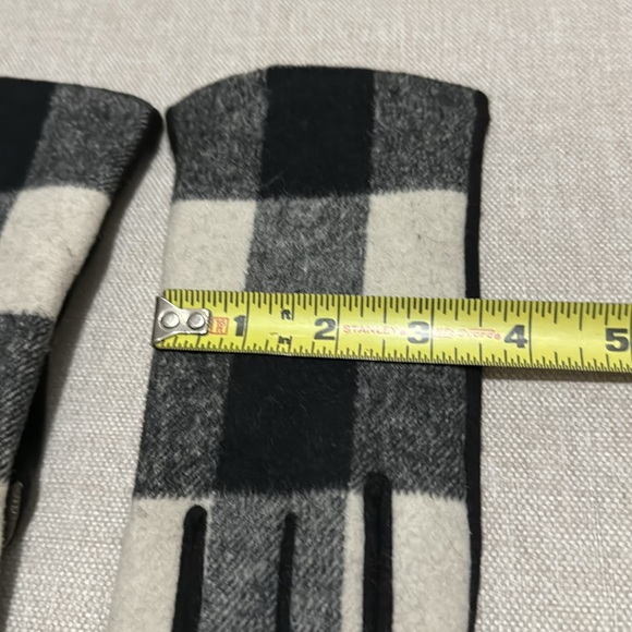 Bass & Co brand Wool Gloves-Classic Buffalo Plaid in Black & White-Sz S-EUC - Picture 9 of 11
